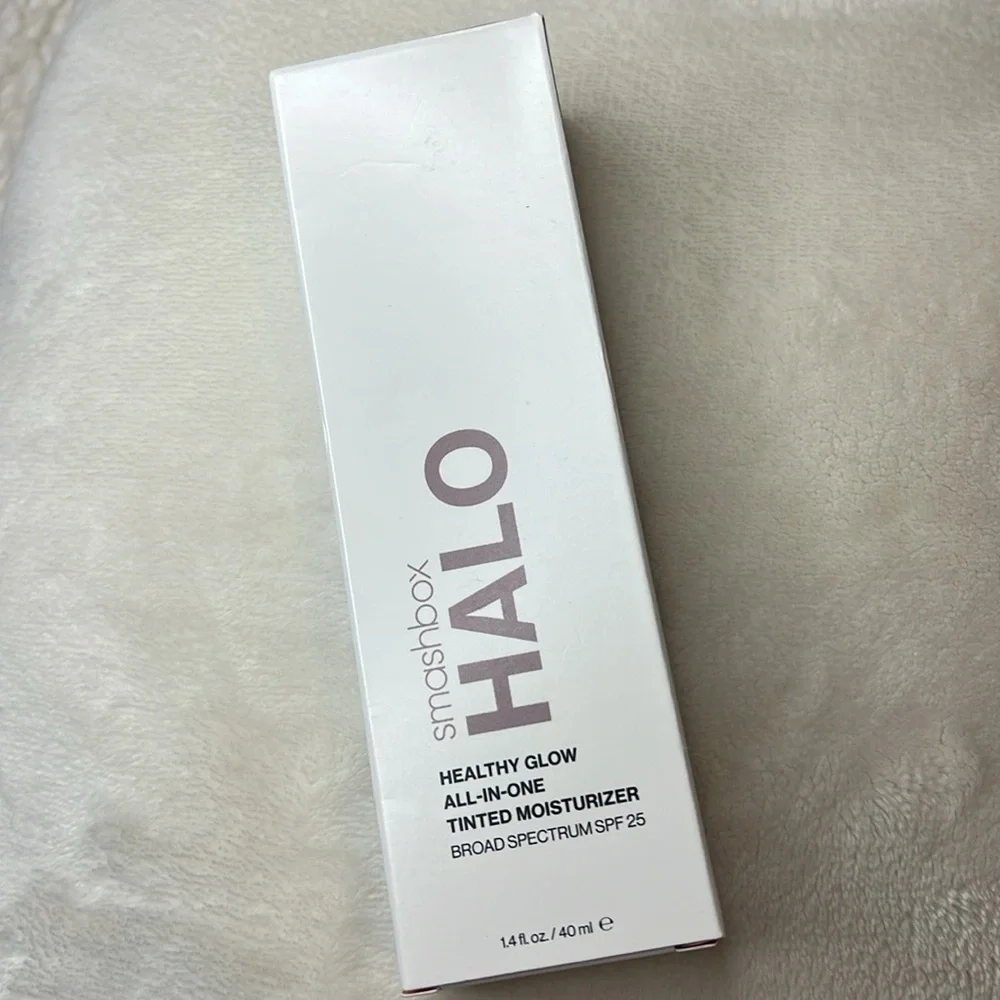 HALO HEALTHY GLOW ALL-IN-ONE TINTED MOISTURIZER